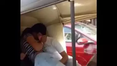Delhi College Couple’s Hot Sex In Auto