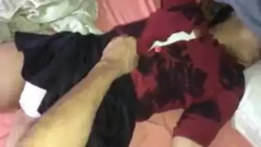 Desi nude girl fucked by cousin while sleeping