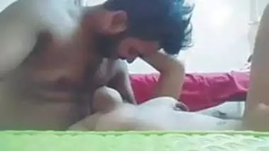 Sex video jaroor dekhein couple