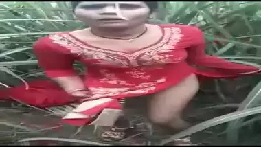 india bhabhi outdoor