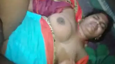 Village Bhabhi FUcked In Night