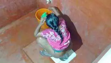 Aunty Sex Potty - Toilet Pee Aunty Video indian porn