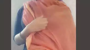 Desi village girl big boobs show