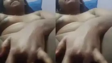 Horny bahbi Fingering