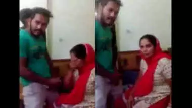 pak Aunty sucking cooks of street boys