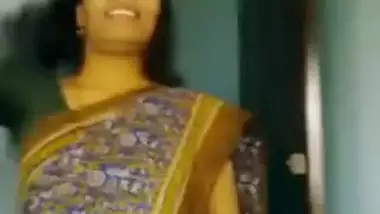 Tamil Nighty Remove Video - Tamil Aunty Remove Her Saree indian porn