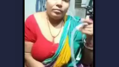 village aunty hot expose