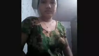 Boudi Shows Her Boobs and Pussy
