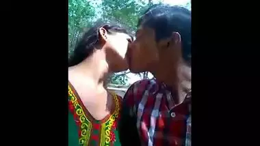 Desi mms Tamil sex video of teen college girl recorded outdoors