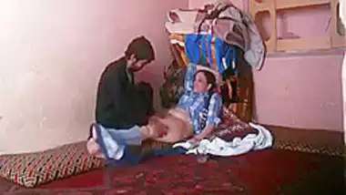 Sexy Kashmiri Bhabhi With Lusty Devar Caught