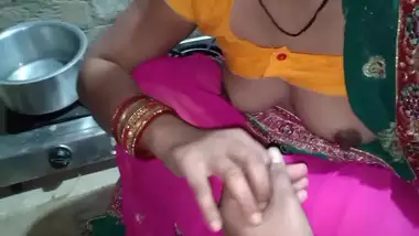 Indian Bhabhi kichen fucking with boy