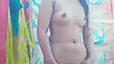 Bangladeshi Village Girl Nude Bathing Video