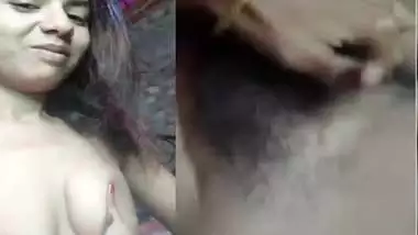 Beautiful village girl hairy pussy fingering clip