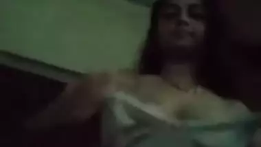 Desi girl nude show