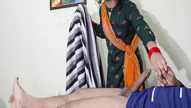 Desi bf video of a slut maid sucking her sahabji?s dick