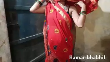Indian Bhabhi Red saree sex