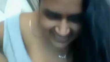 Chubby milf strips and masturbates in Bangla x video