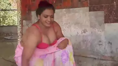 Boy Romance With Indian Sexy Aunty Servant At...